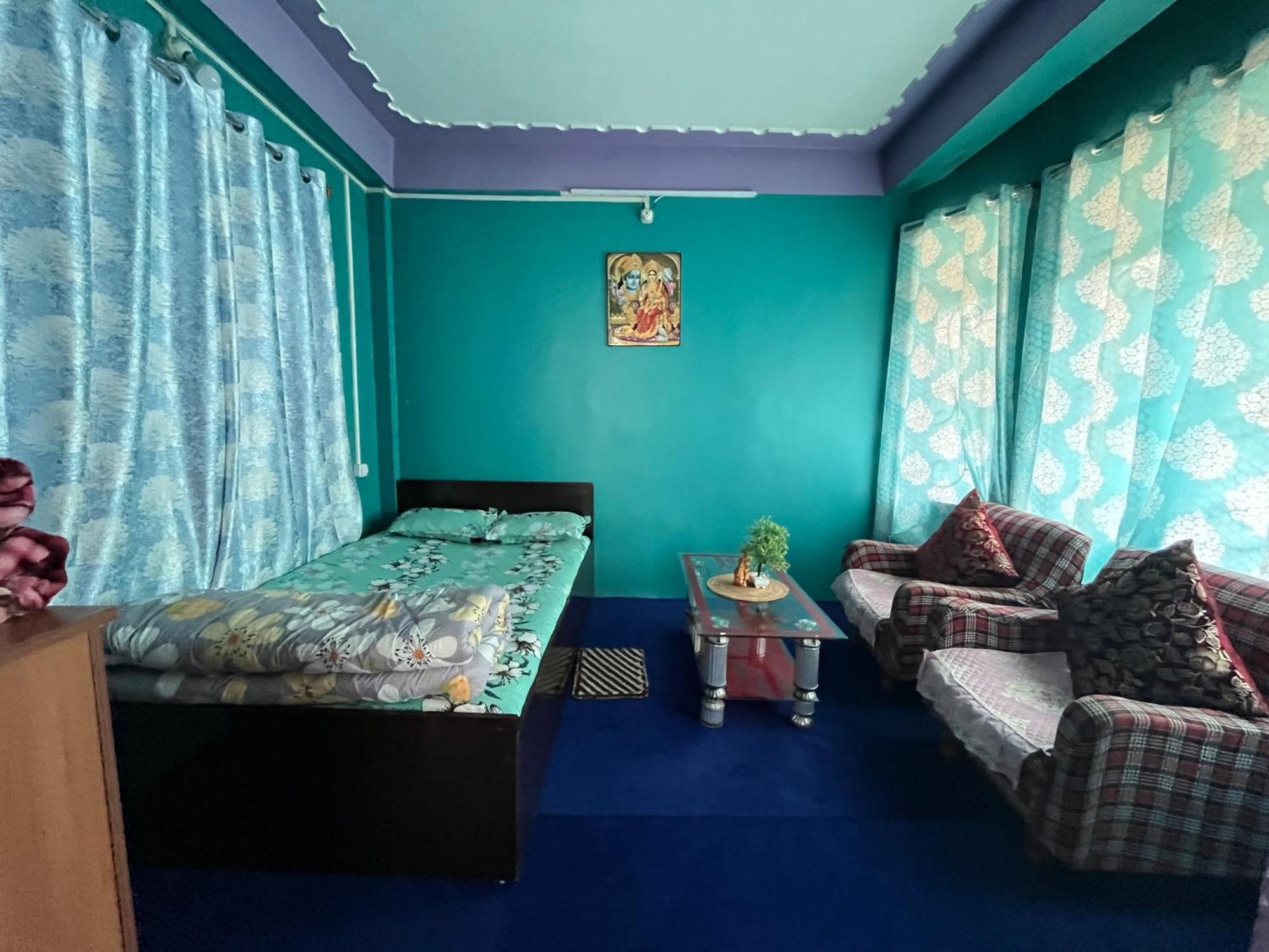 Pradhan Homestay Mirik - Homestay Beside Mirik Lake Екстериор снимка