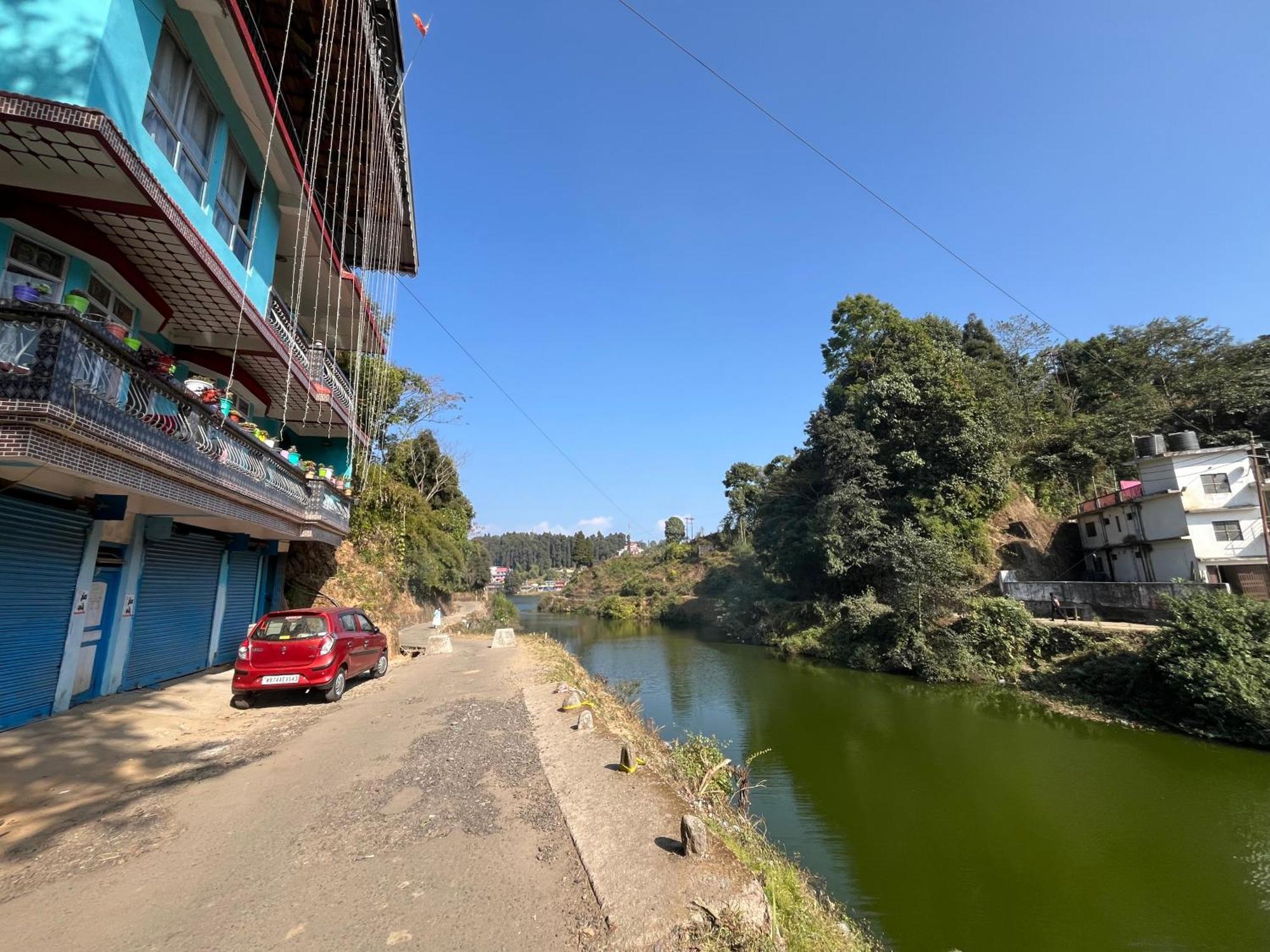 Pradhan Homestay Mirik - Homestay Beside Mirik Lake Екстериор снимка